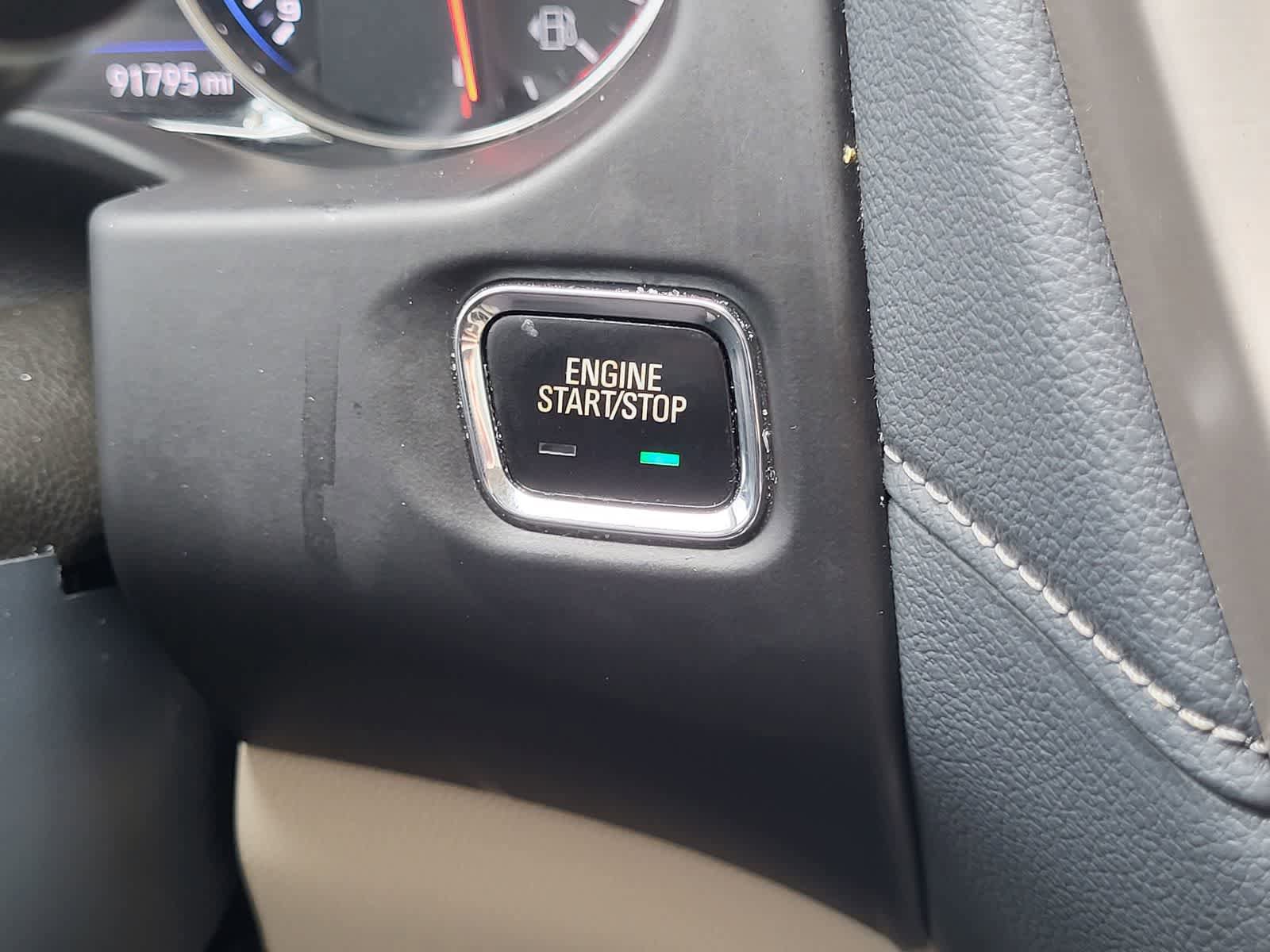 Used 2020 GMC Acadia Denali w/ Technology Package AWD/4WD image 21