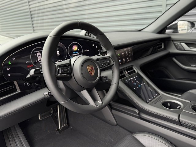 New 2025 Porsche Taycan 4S image 4
