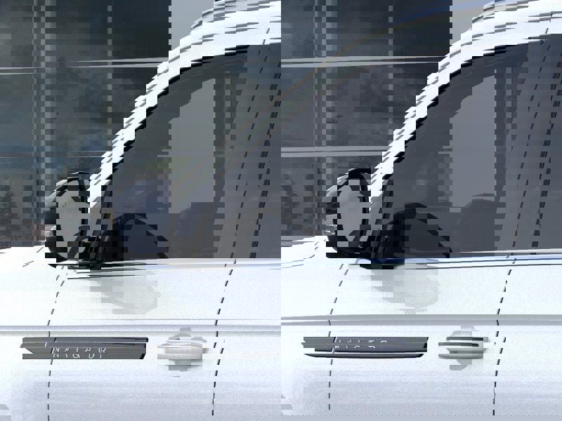 New 2025 Lincoln Navigator L Black Label image 20