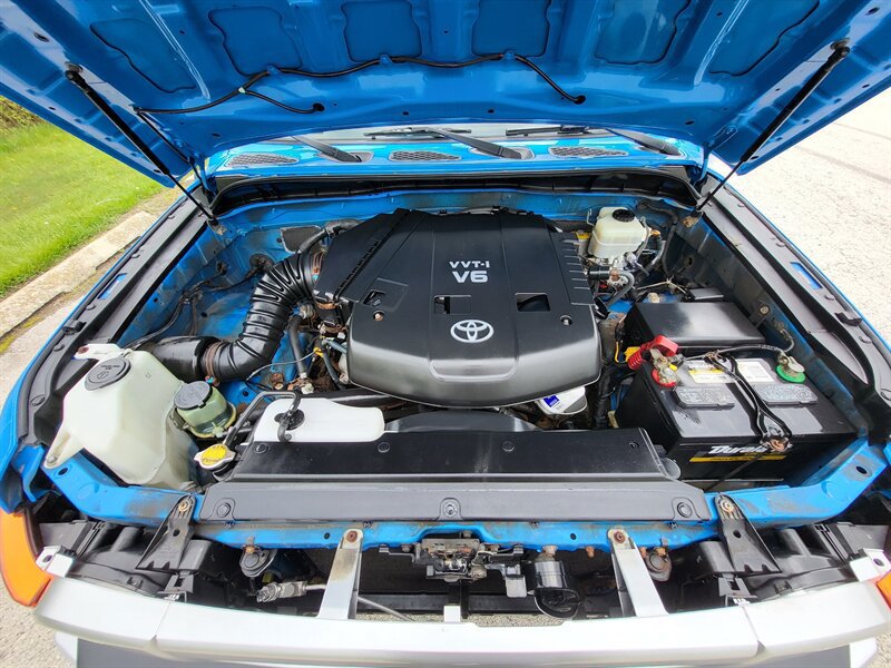 Used 2007 Toyota FJ Cruiser 4WD image 33