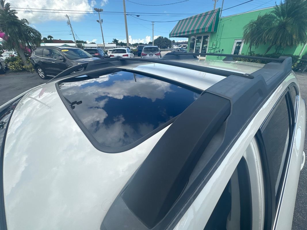 Used 2020 Subaru Outback Premium image 6