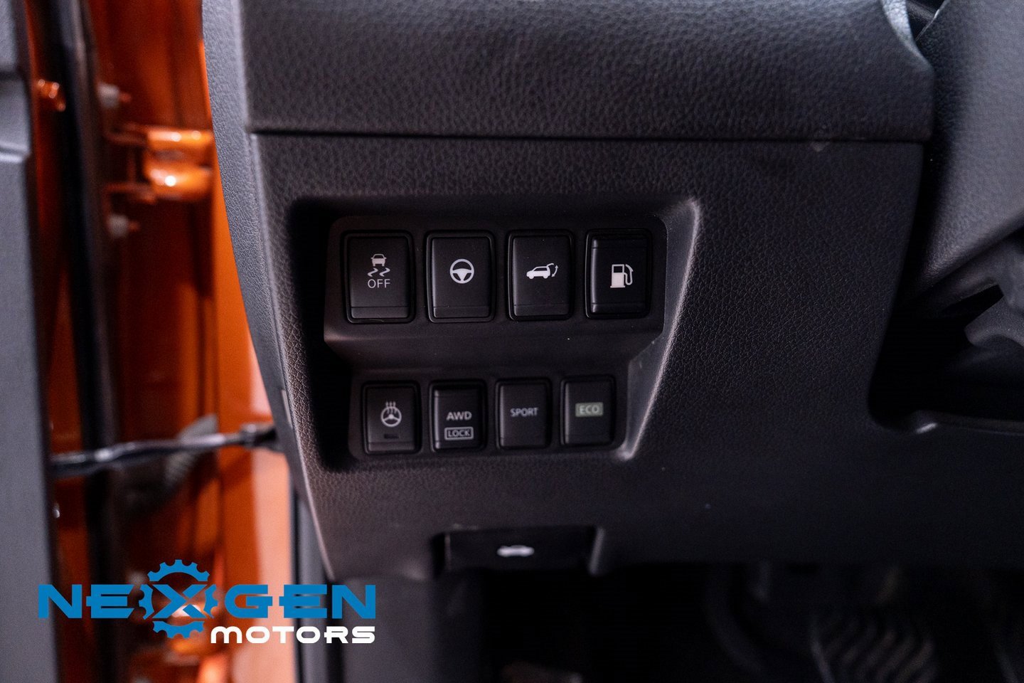 Used 2020 Nissan Rogue SV w/ Premium Package image 21