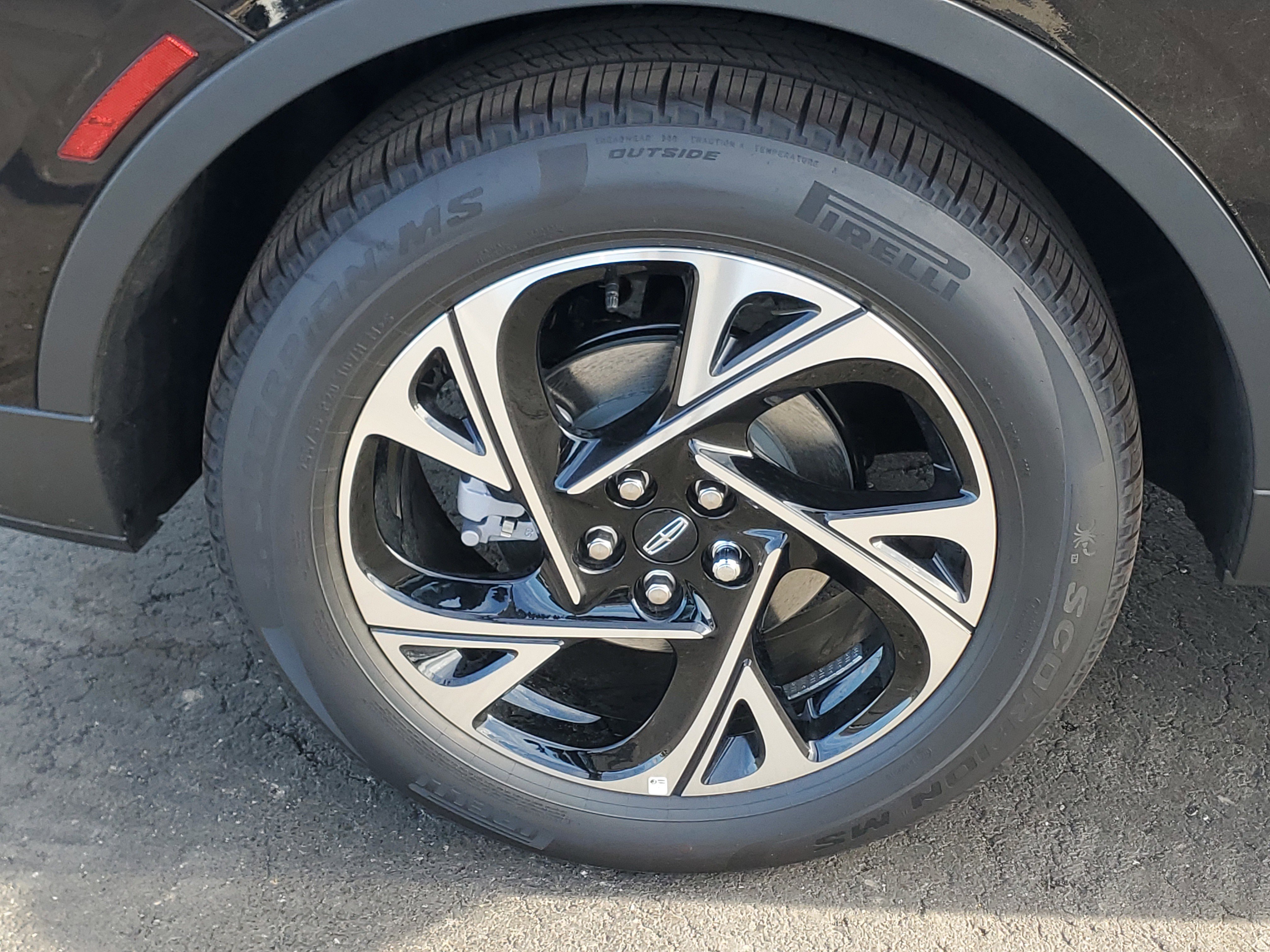 New 2026 Lincoln Nautilus Premier w/ Equipment Group 102A image 5