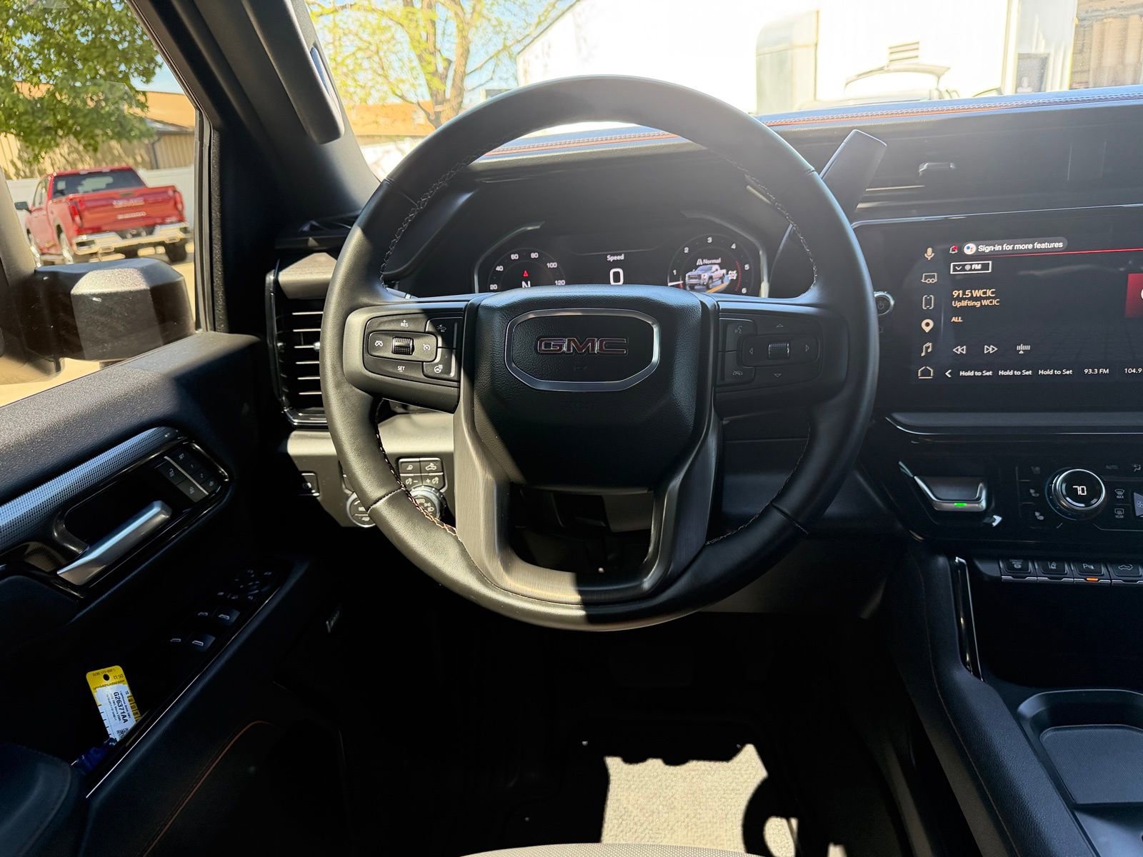 Used 2026 GMC Sierra 2500 AT4 AWD/4WD image 25