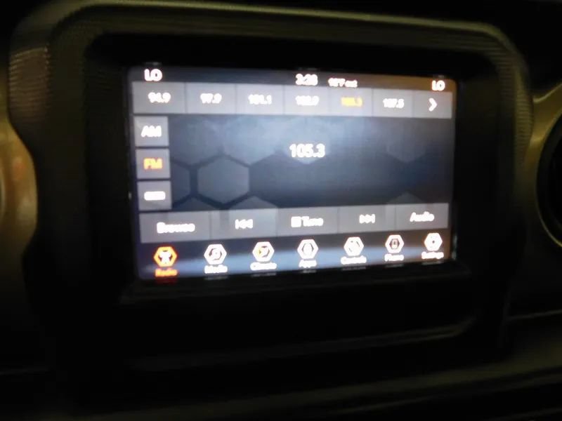 Used 2018 Jeep Wrangler Unlimited Sport S AWD/4WD image 27