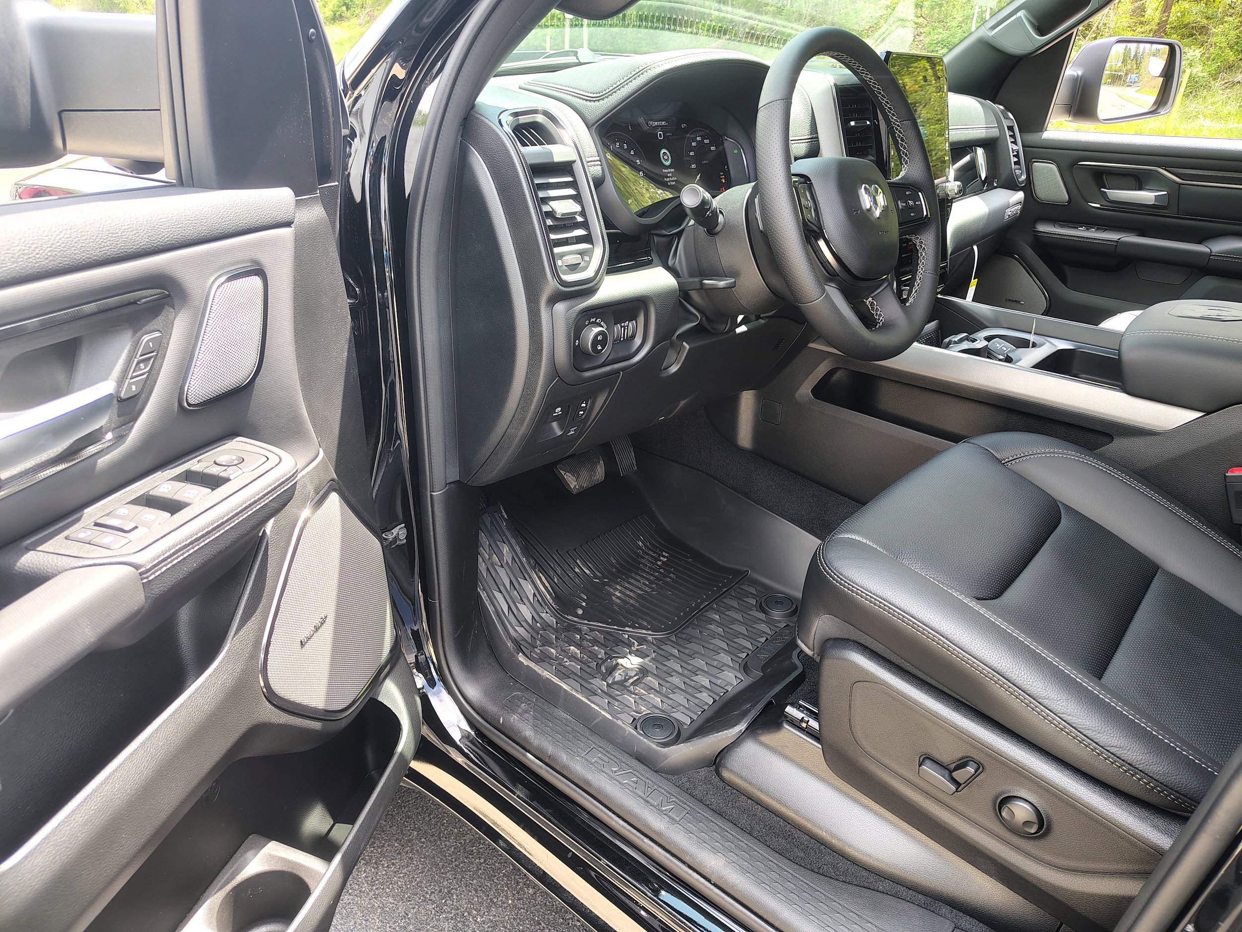 New 2026 RAM 1500 Rebel AWD/4WD image 15