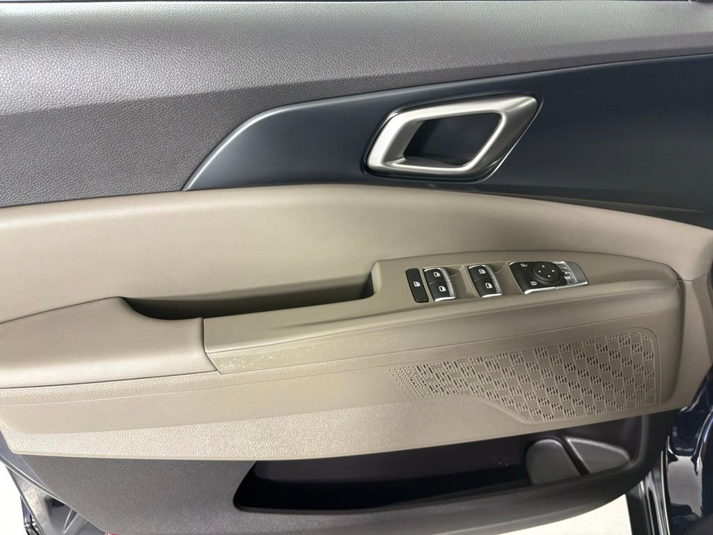 New 2026 Kia Carnival image 18