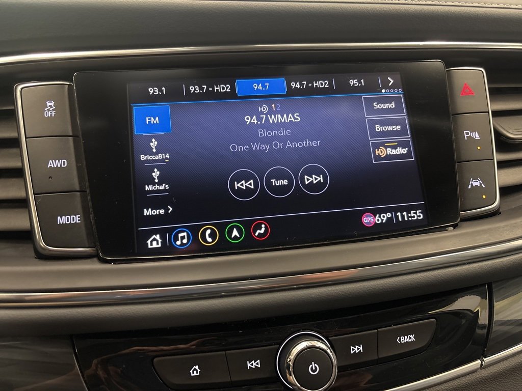 Used 2021 Buick Enclave Premium w/ Sun and Sites Package image 16