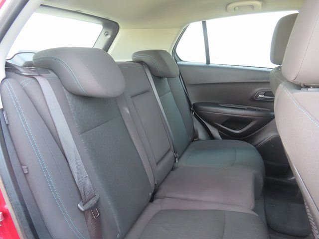Used 2015 Chevrolet Trax LS image 27