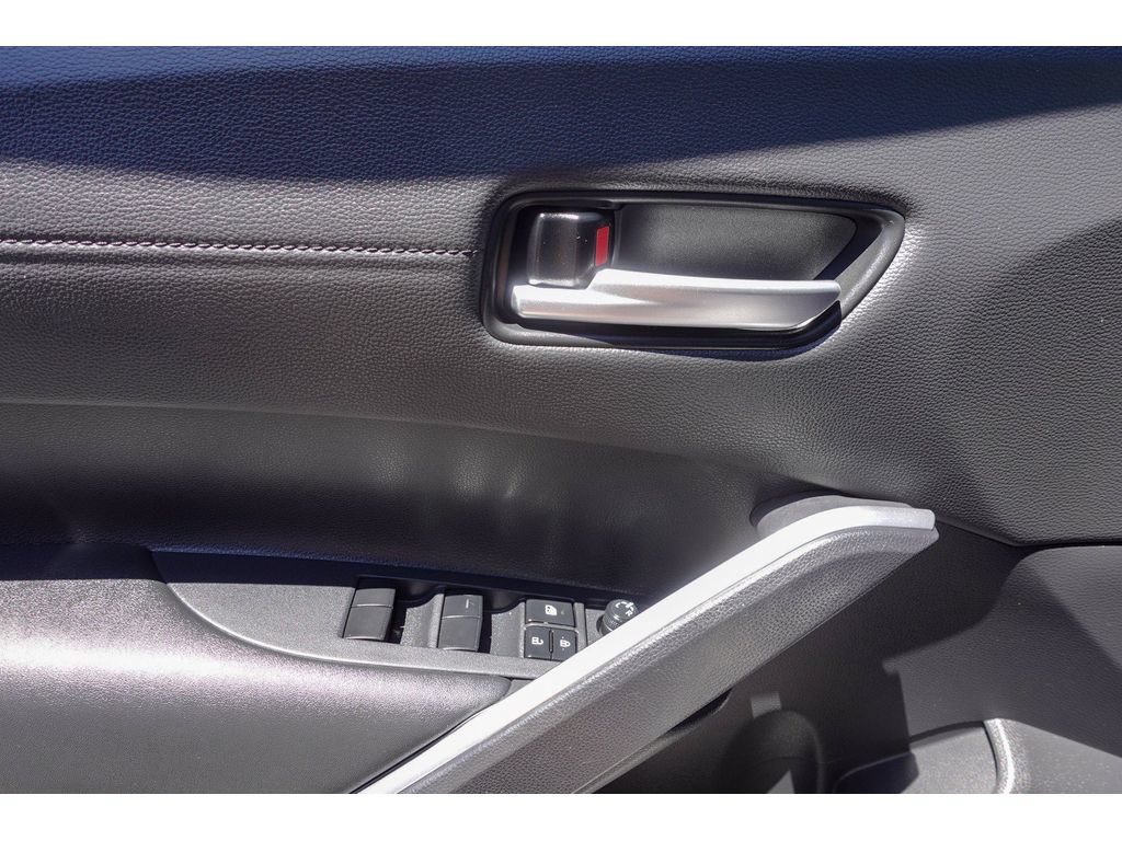Certified 2023 Toyota Corolla Cross XLE FWD image 13