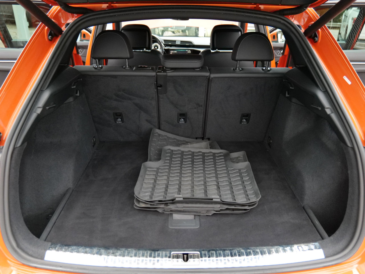 Used 2019 Audi Q3 2.0T Premium Plus w/ Premium Plus Package image 57