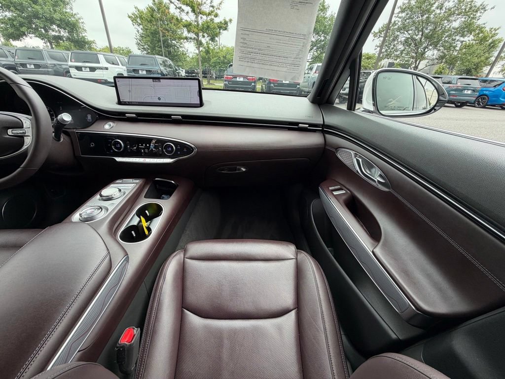 Used 2023 Genesis GV70 2.5T w/ Advanced Package AWD/4WD image 20