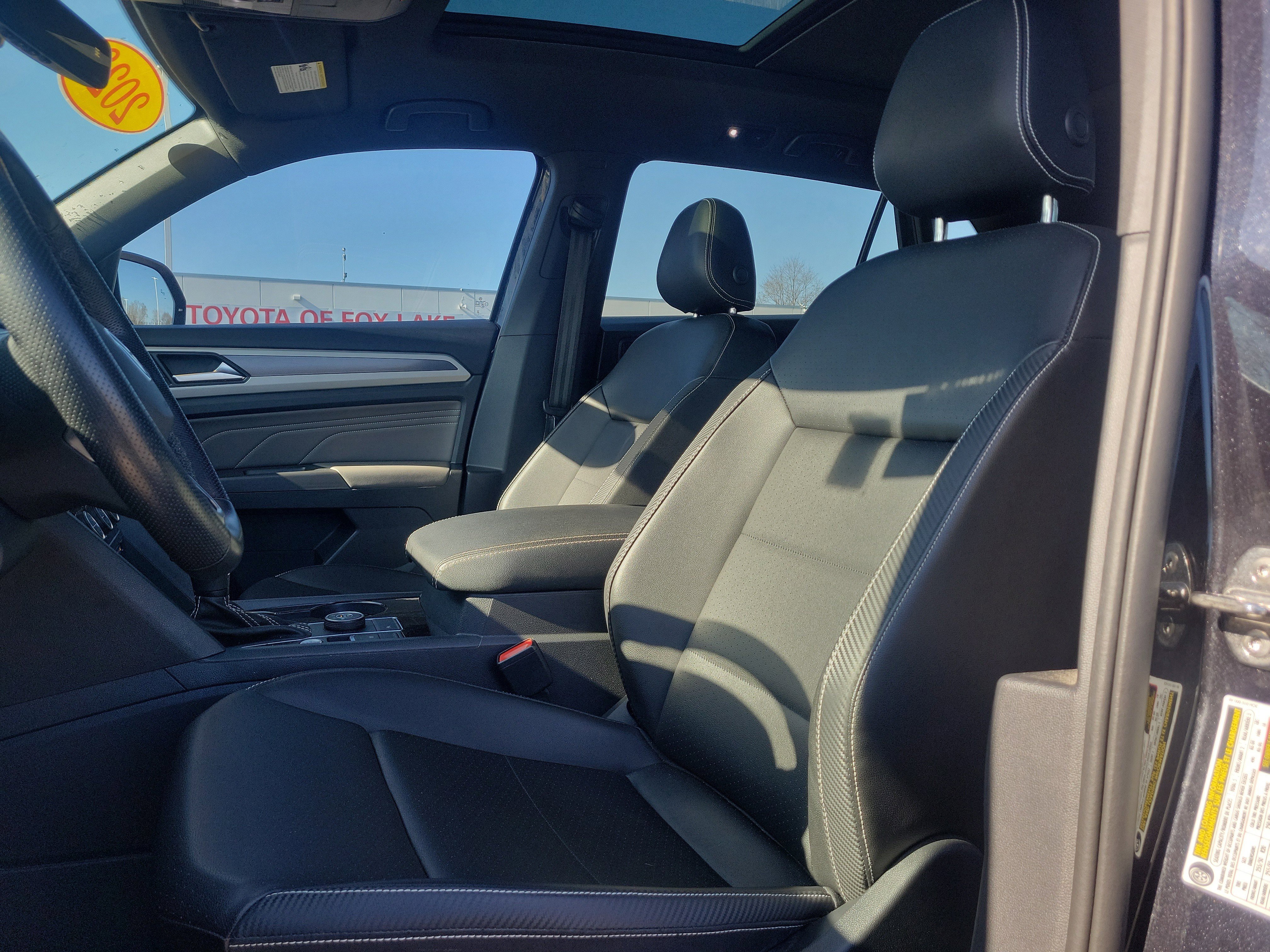 Used 2023 Volkswagen Atlas Cross Sport SEL R-Line image 18