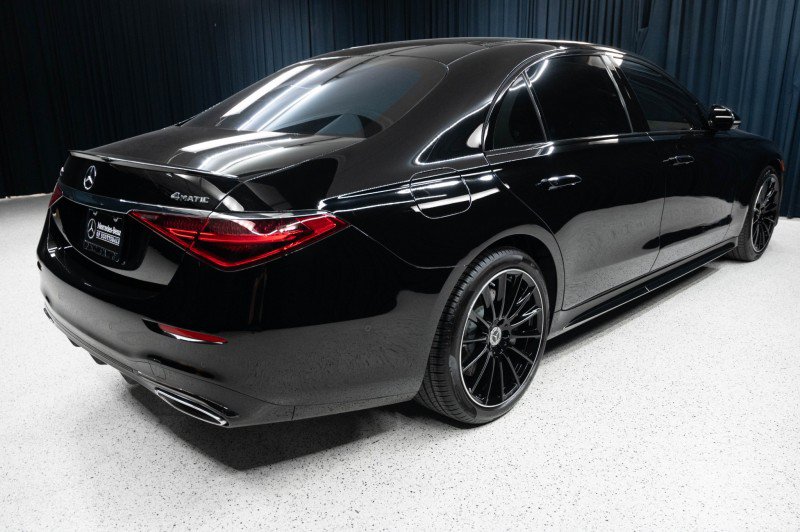 Certified 2025 Mercedes-Benz S 580 4MATIC Sedan image 5