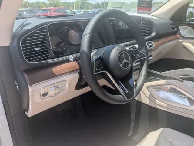 Used 2025 Mercedes-Benz GLE 350 4MATIC image 9