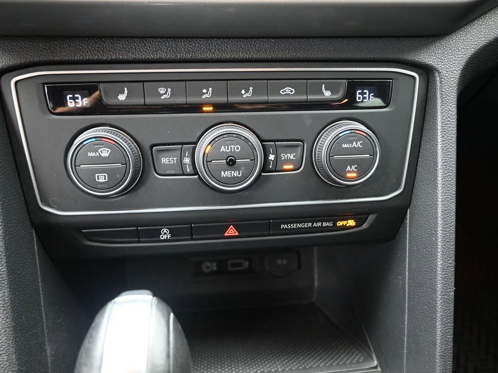 Used 2019 Volkswagen Atlas SE image 3