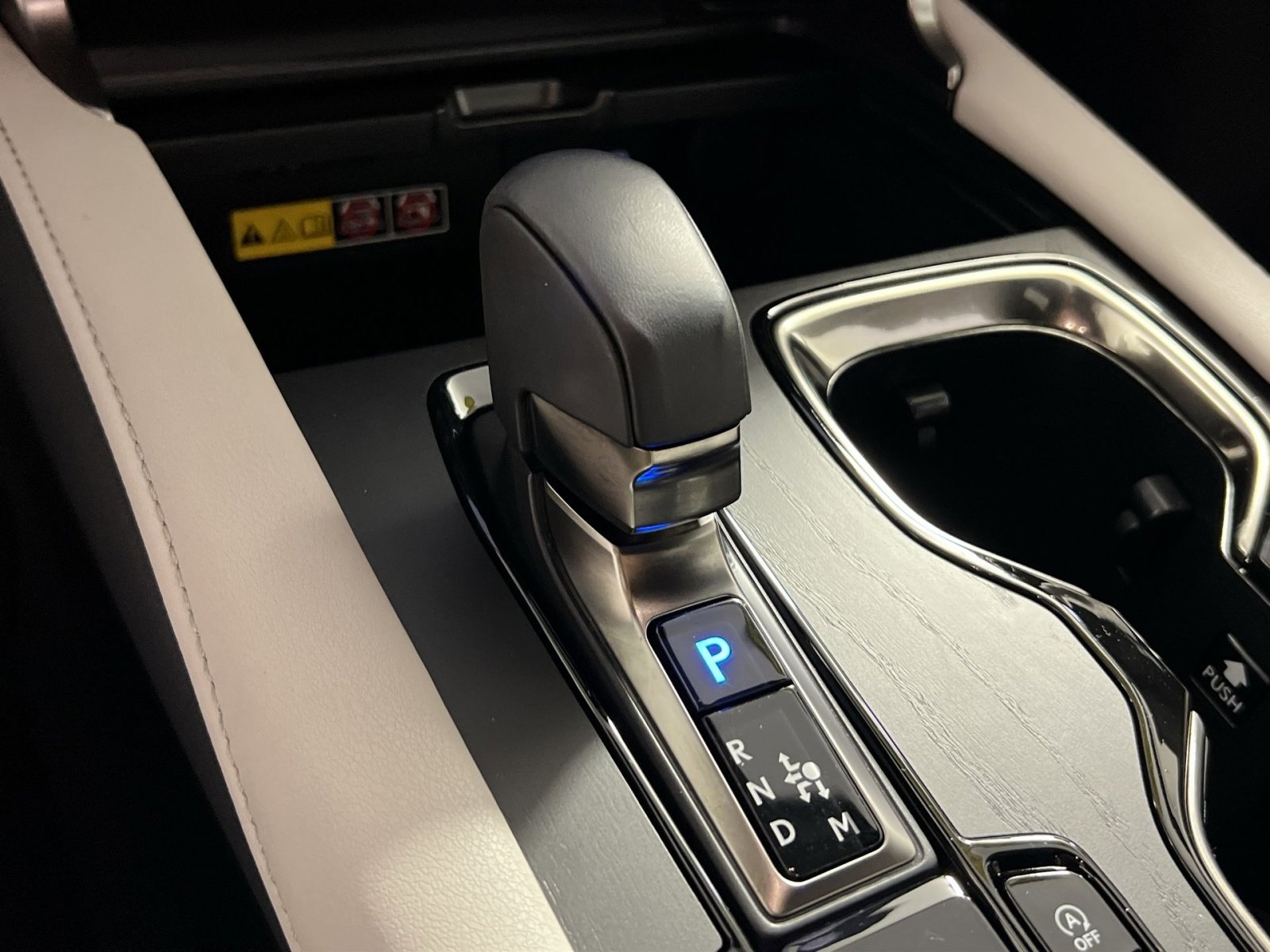 Used 2024 Lexus RX 350 Premium w/ Accessory Package (Z1) image 22