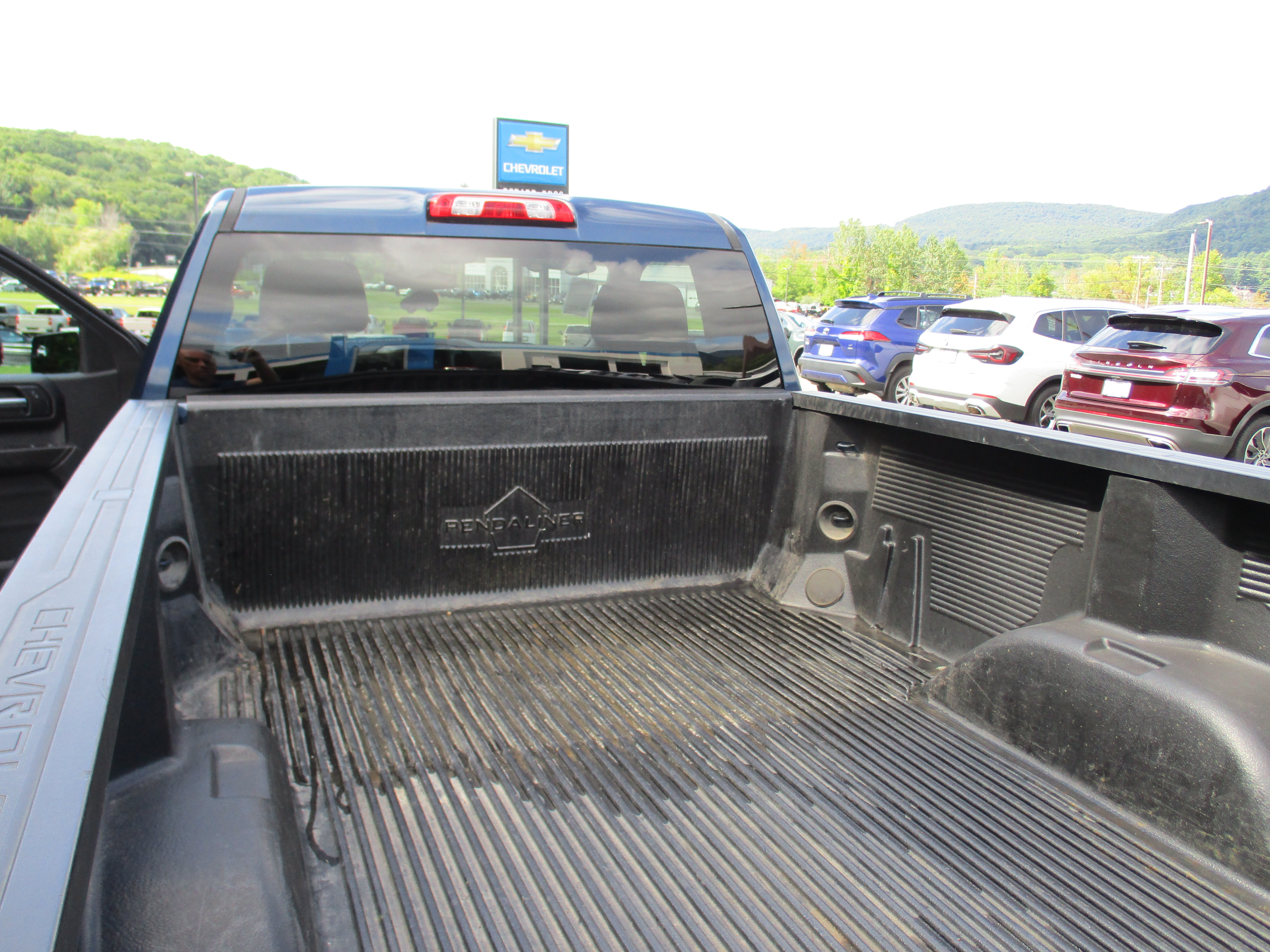 Used 2019 Chevrolet Silverado 1500 W/T w/ WT Convenience Package AWD/4WD image 11