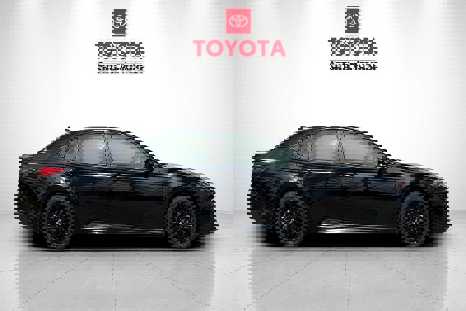 New 2026 Toyota Camry SE image 2