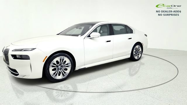 Used 2023 BMW i7 xDrive60 AWD/4WD image 4
