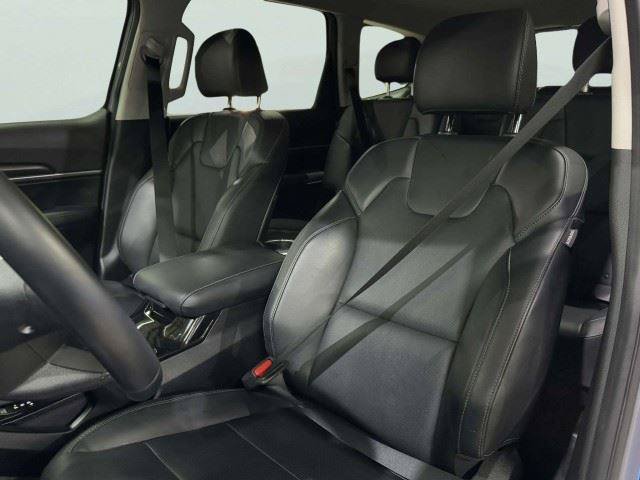 Used 2024 Kia Telluride S FWD image 14