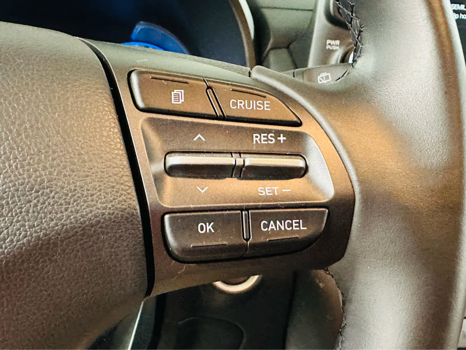 Used 2021 Hyundai Kona SEL Plus AWD/4WD image 17