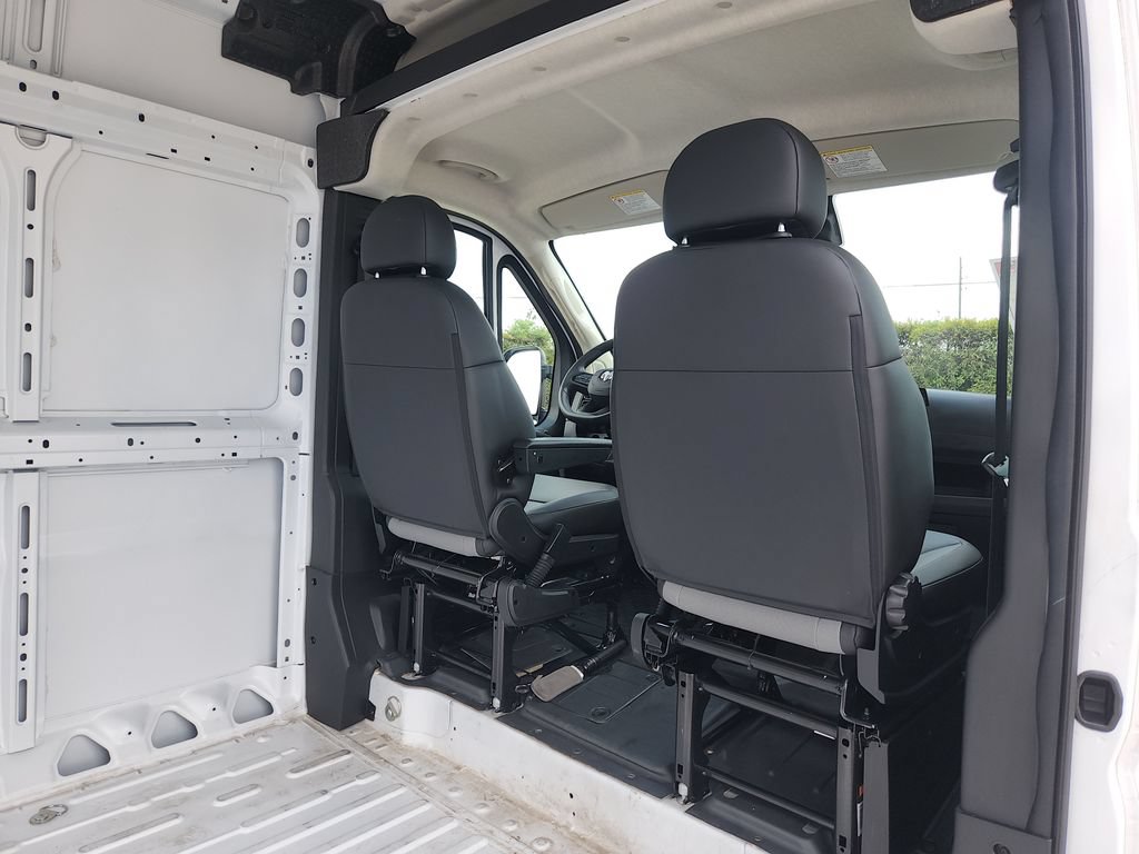 Used 2026 RAM ProMaster 2500 w/ Convenience Group FWD image 17