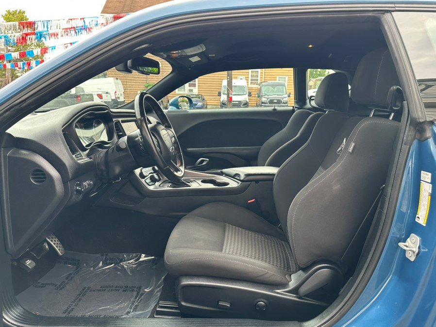 Used 2022 Dodge Challenger R/T Scat Pack RWD image 9