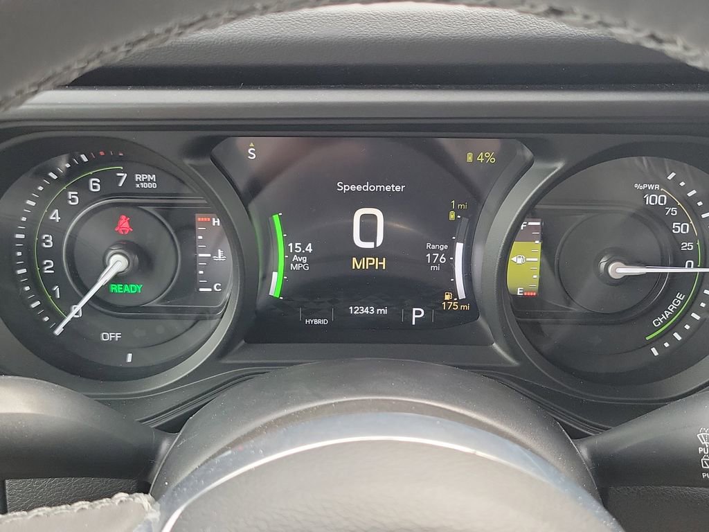 Used 2025 Jeep Wrangler Unlimited Sahara image 27