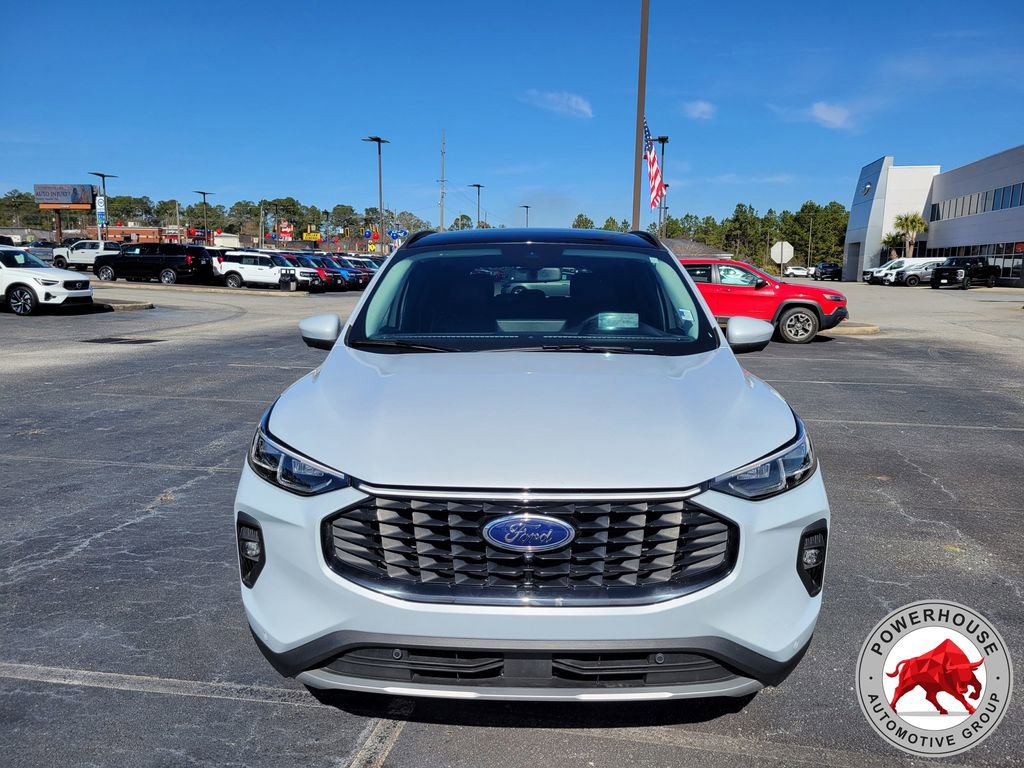 Certified 2025 Ford Escape SE w/ PHEV Premium Package image 10