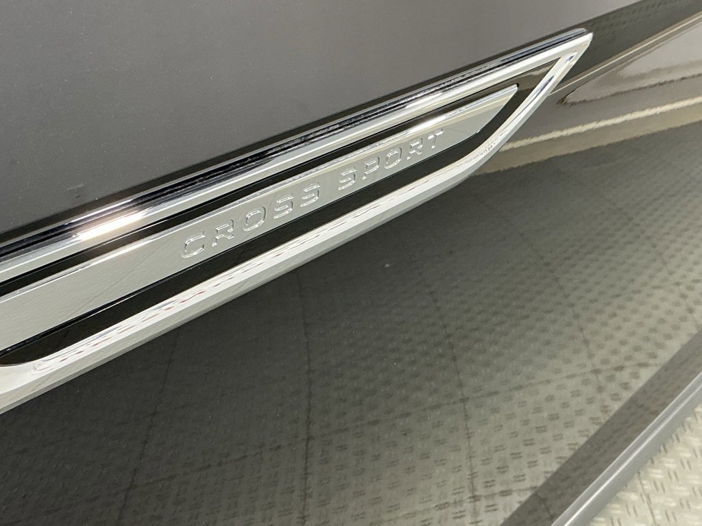 Used 2021 Volkswagen Atlas Cross Sport SEL image 10