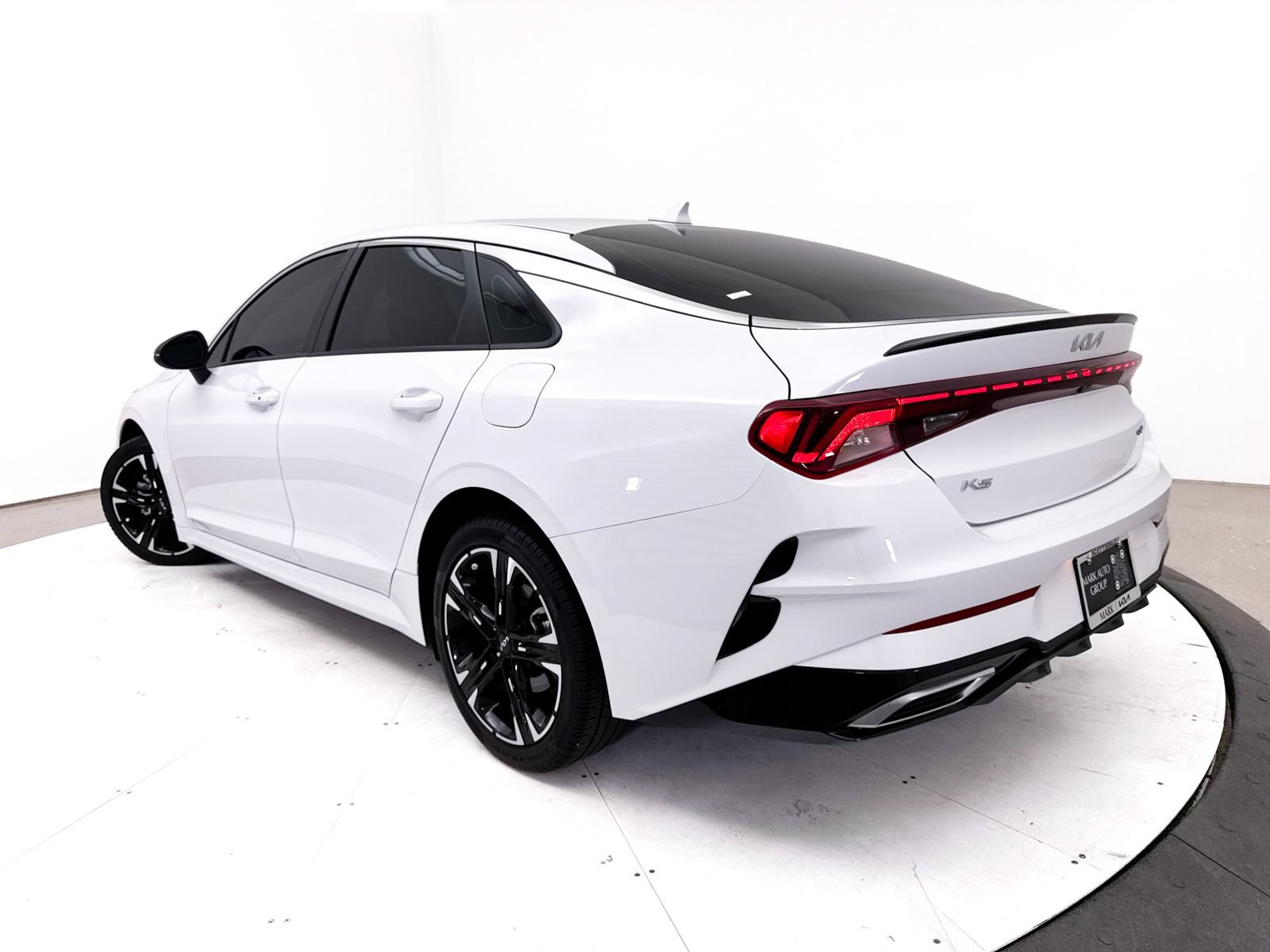 Certified 2022 Kia K5 GT-Line FWD image 2