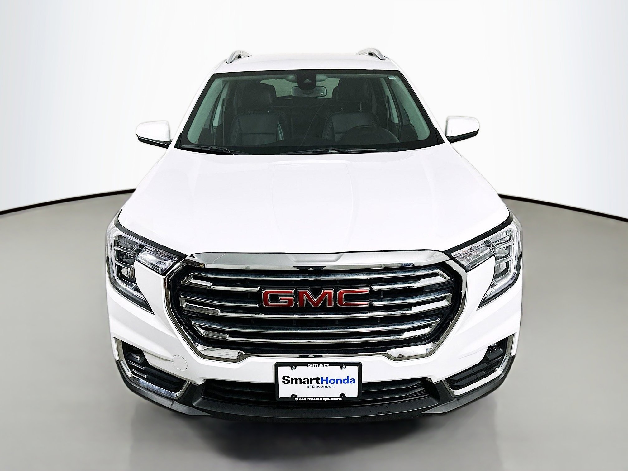 Used 2023 GMC Terrain SLT AWD/4WD image 2