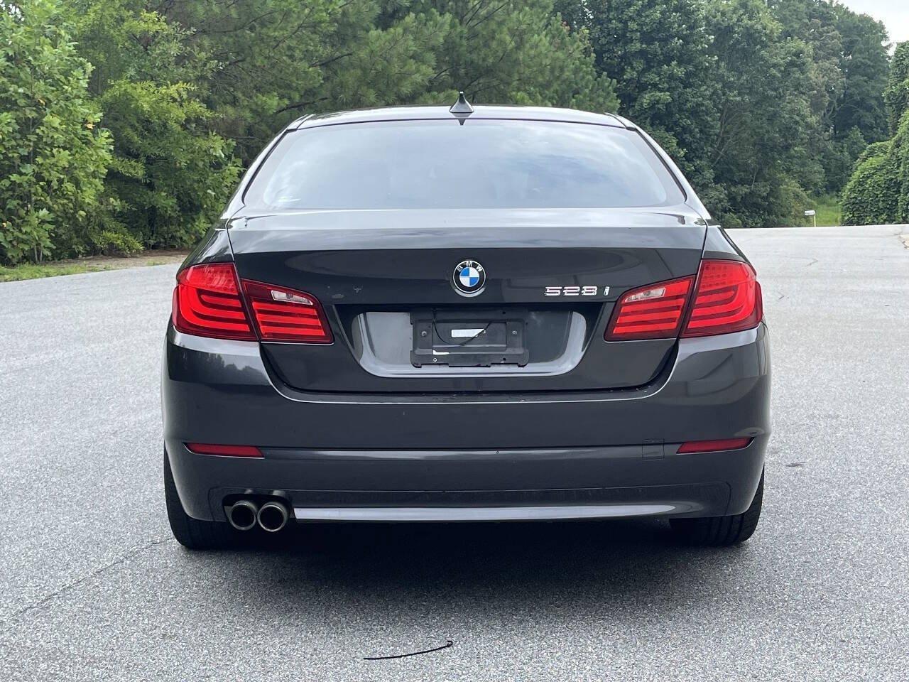 Used 2011 BMW 528i Sedan RWD image 5