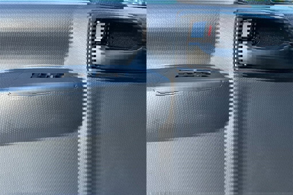 New 2024 Chevrolet Low Cab Forward image 11