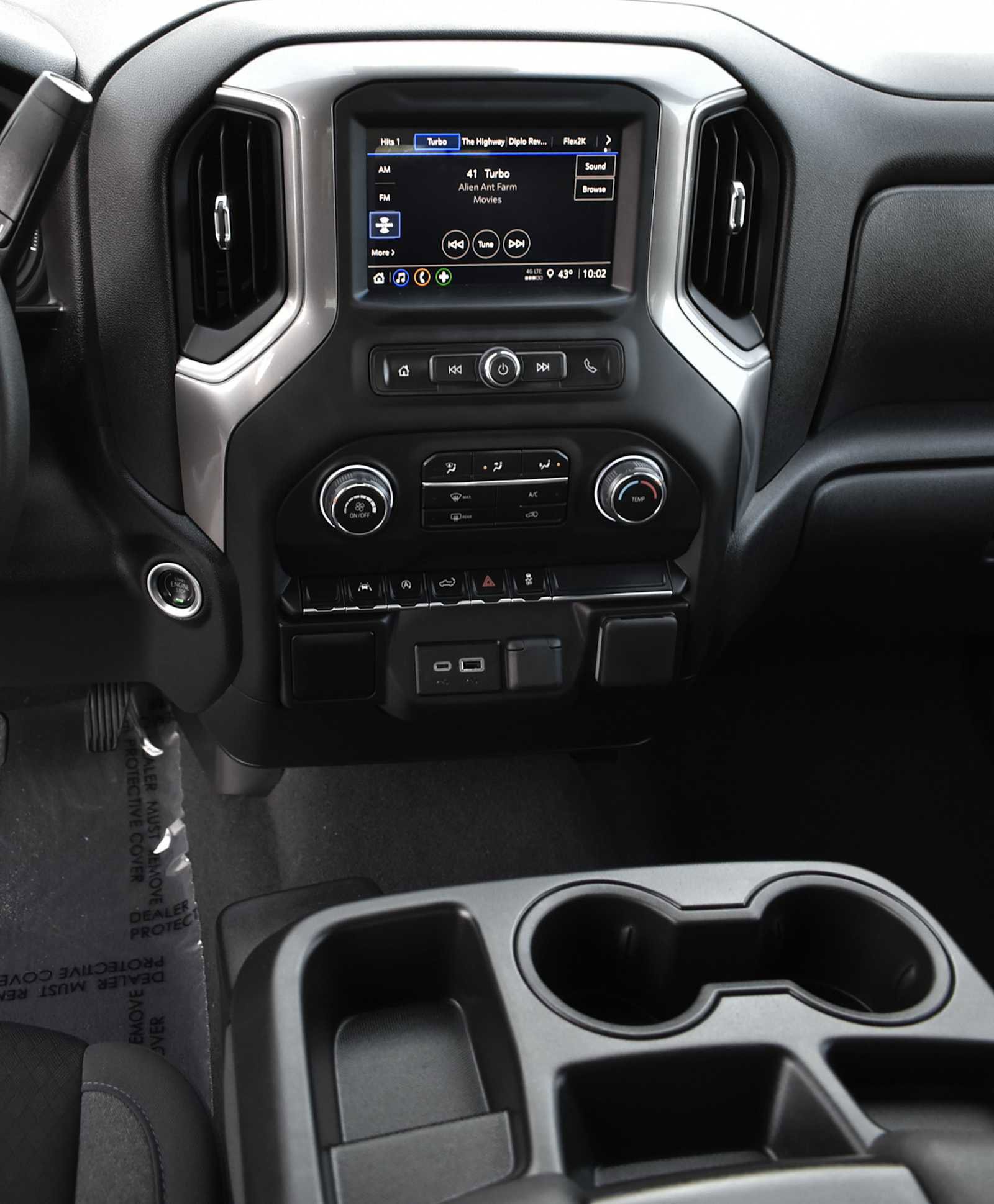 Used 2025 Chevrolet Silverado 1500 Custom image 14