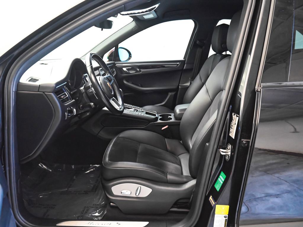 Used 2021 Porsche Macan S image 34