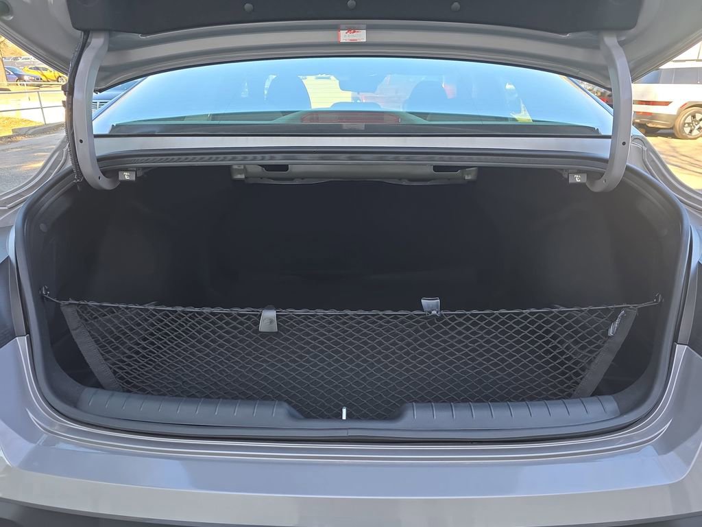 New 2026 Hyundai Elantra Hybrid w/ Cargo Package FWD image 12