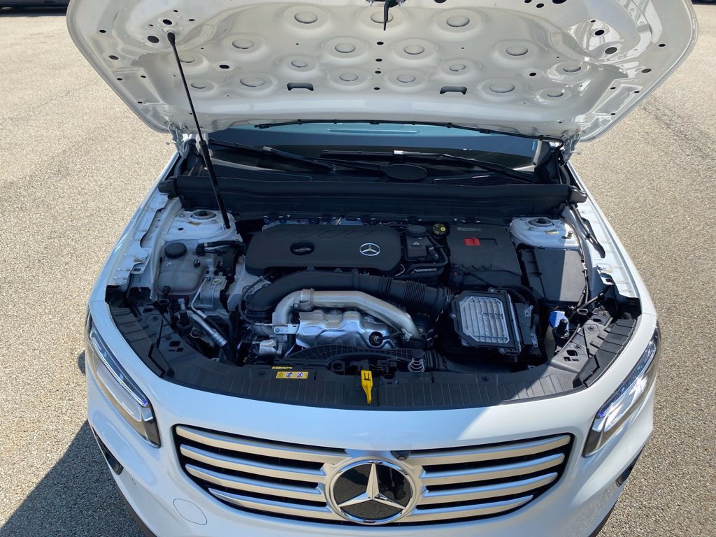 Used 2026 Mercedes-Benz GLB 250 4MATIC image 21
