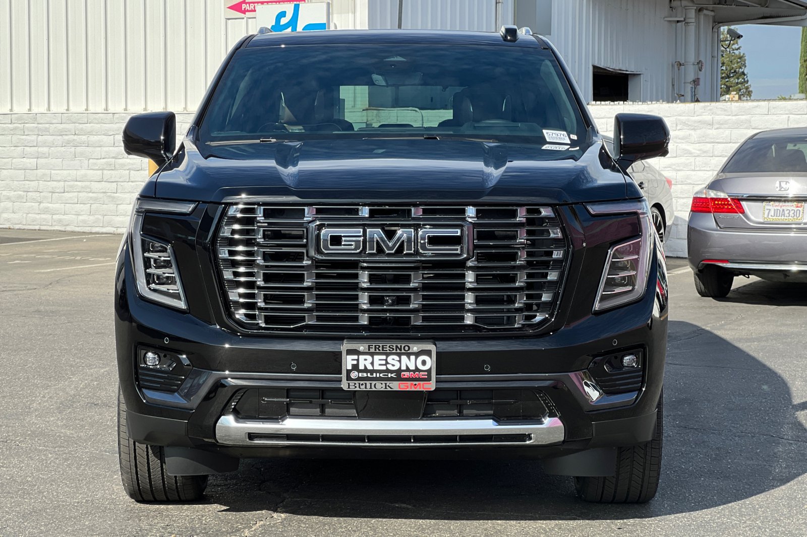 New 2026 GMC Yukon XL Denali Ultimate AWD/4WD image 7