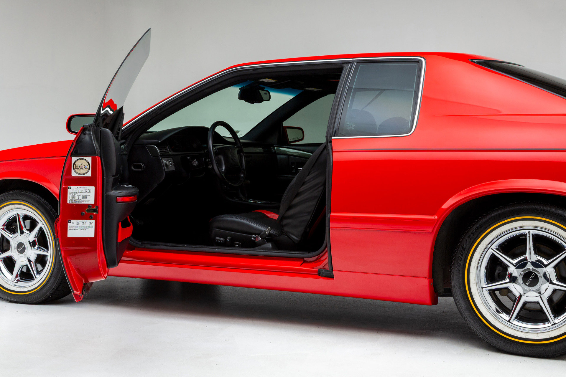 Used 2002 Cadillac Eldorado Collector's Edition image 17