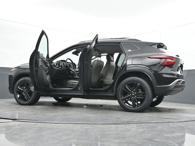 Used 2024 Chevrolet Trax ACTIV w/ Driver Confidence Package FWD image 70