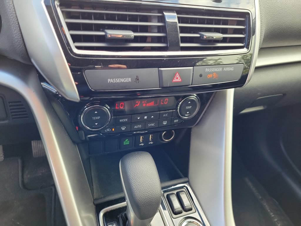 Used 2025 Mitsubishi Eclipse Cross SE AWD/4WD image 37