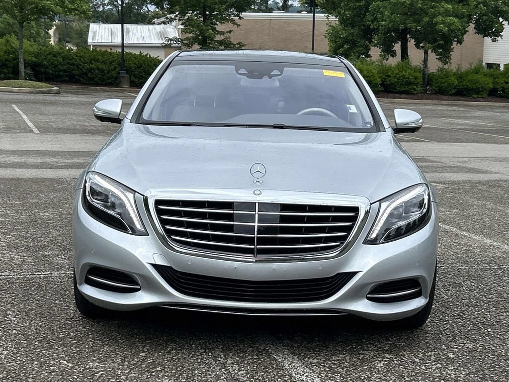 Used 2017 Mercedes-Benz S 550 Sedan image 2