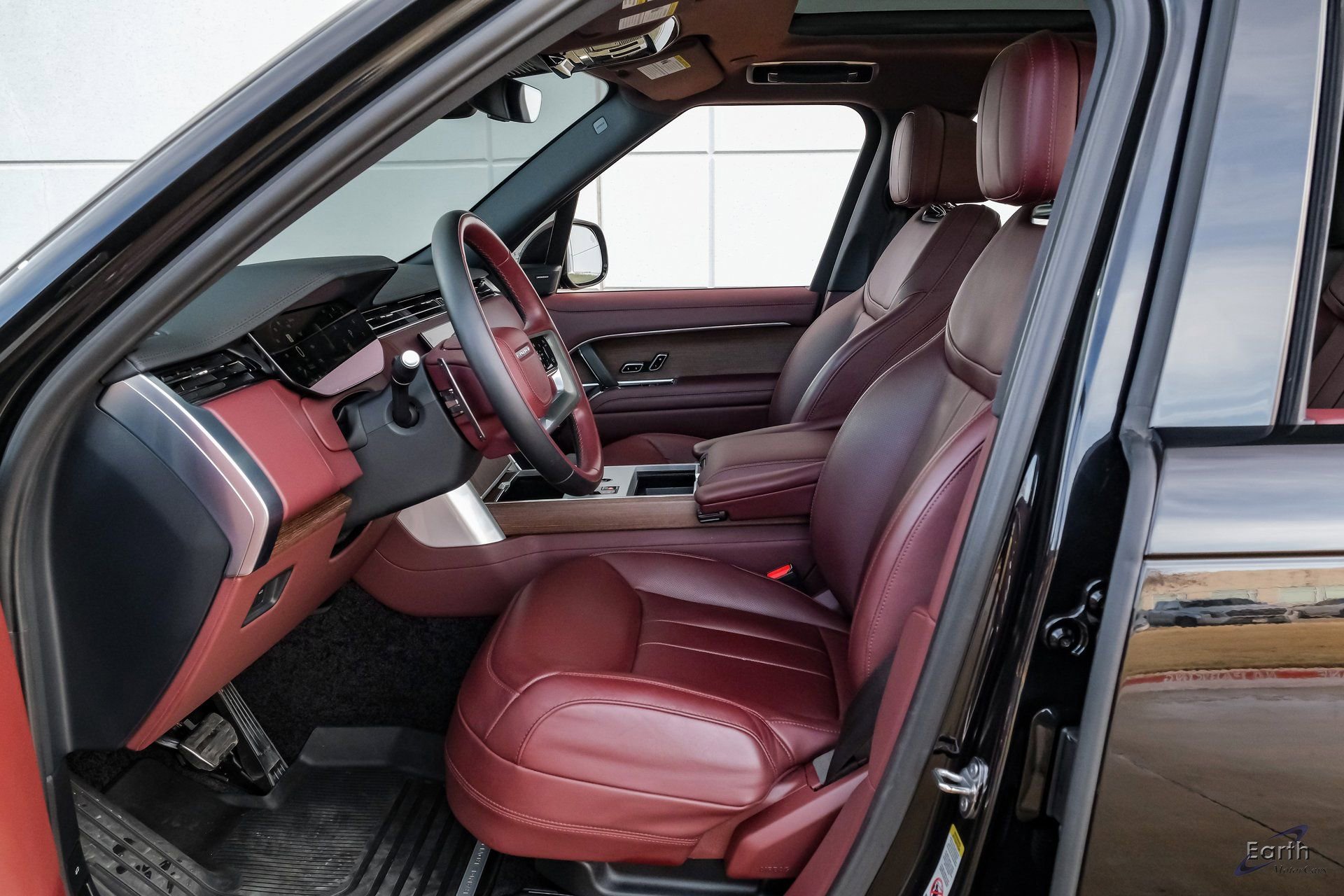 Used 2024 Land Rover Range Rover SE AWD/4WD image 37