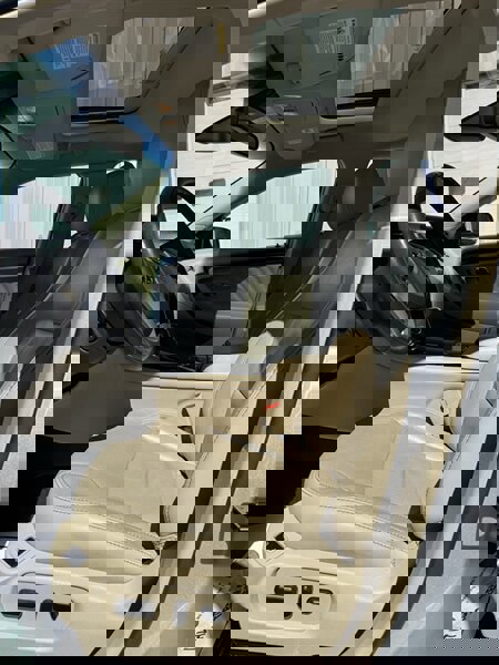 Used 2017 Ford Taurus Limited image 12