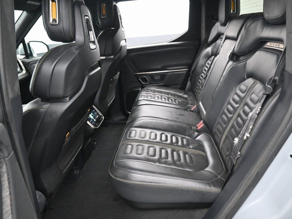 Used 2022 Rivian R1T Adventure image 24
