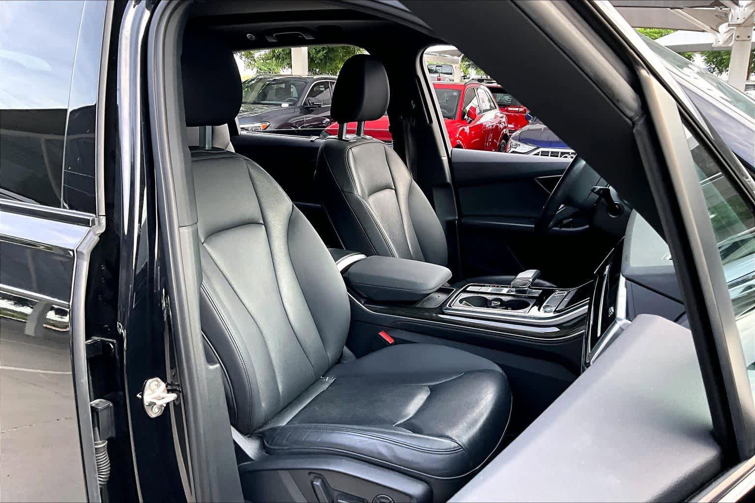 Used 2021 Audi Q7 3.0T Premium Plus w/ Executive Package AWD/4WD image 9