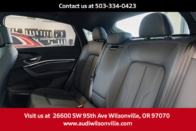 Used 2024 Audi Q8 e-tron Premium Plus w/ Premium Plus Package AWD/4WD image 26