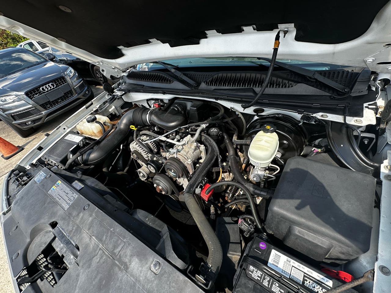 Used 2005 Chevrolet Silverado 1500 W/T RWD image 15